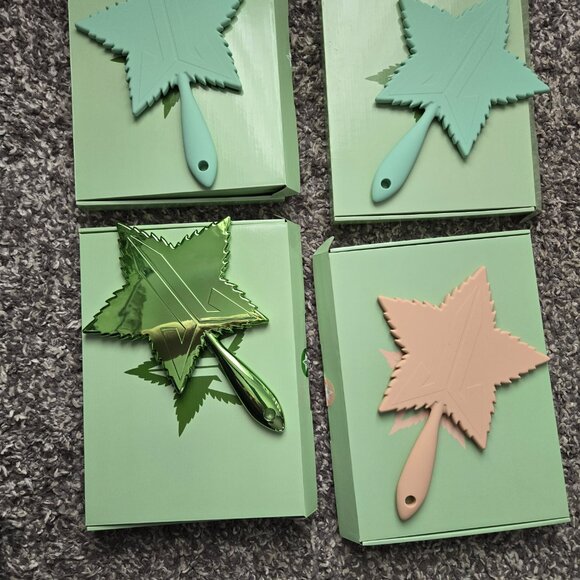 16 jeffree star mirrors - Picture 2 of 6